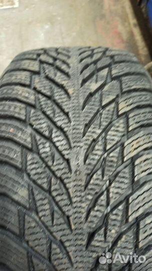 Nokian Tyres Hakkapeliitta R3 245/40 R19 98