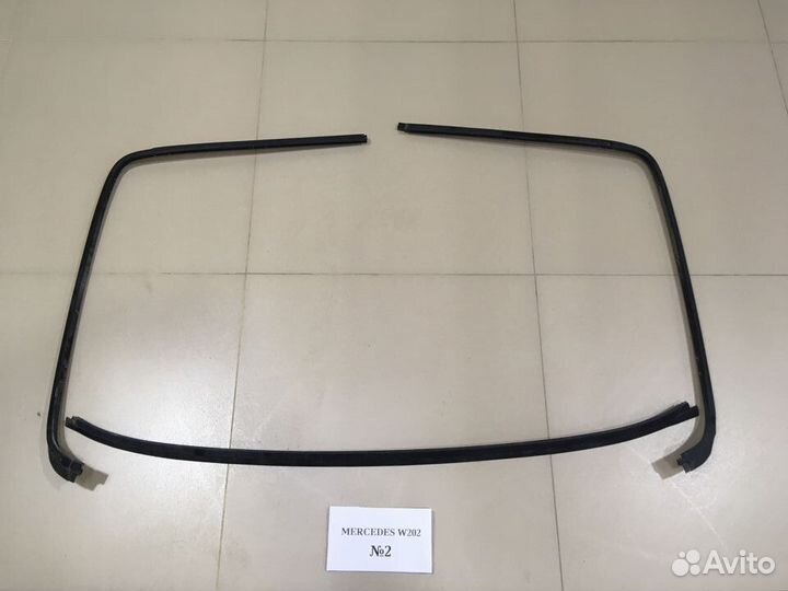 Заднее стекло Mercedes C-Class W202