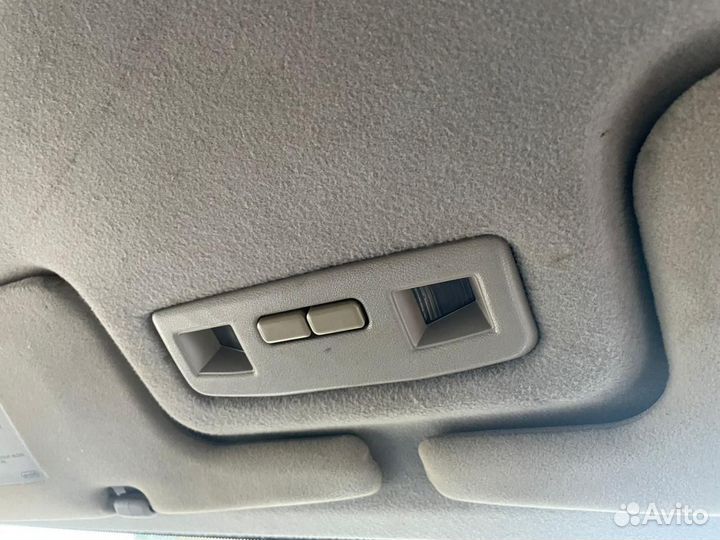 Плафон освещения салона Mitsubishi Galant 7