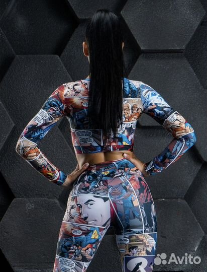 Тайтсы и рашгард Fitskin (спортивный костюм)