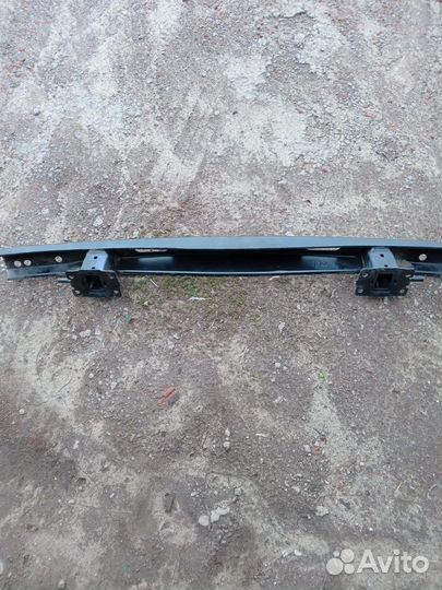 Усилитель бампера