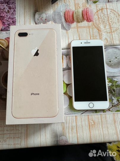iPhone 8 Plus, 64 ГБ