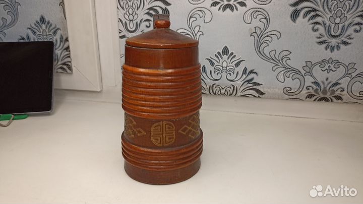 Пивная деревянная кружка