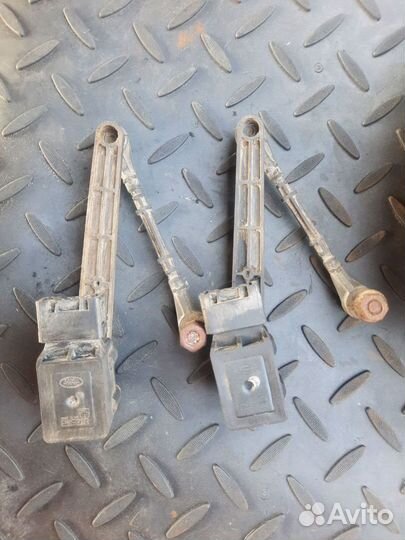 Датчик высоты дорожного просвета Range Rover 3