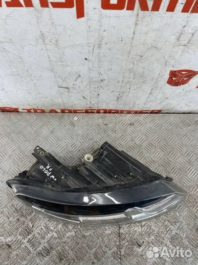 Фара передняя правая Фольксваген Поло мк 5