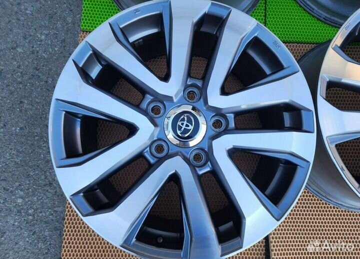 Диски заводские r20 Toyota LC200