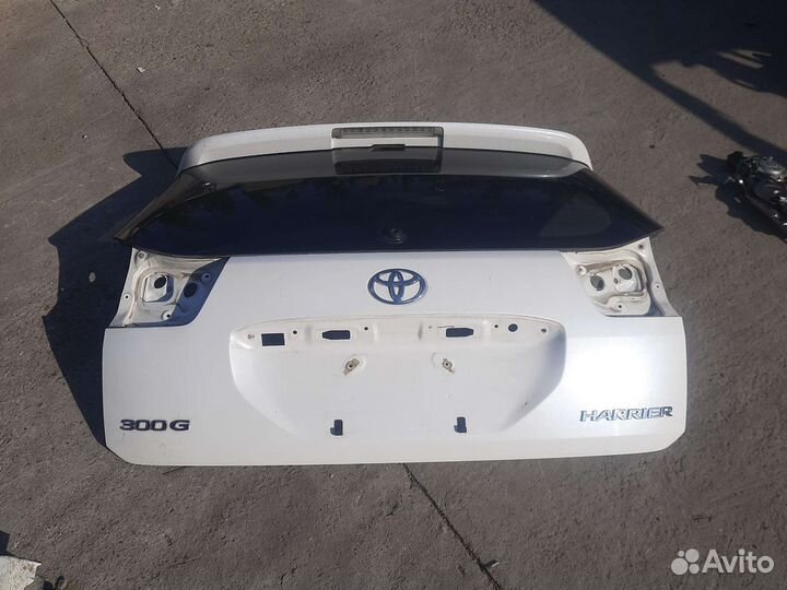 Крышка багажника Toyota Lexus Harrier 300