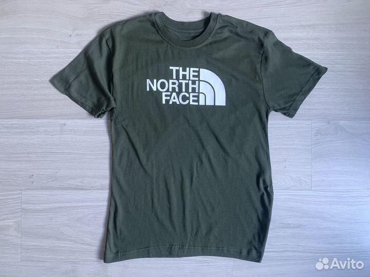 Футболка The North Face