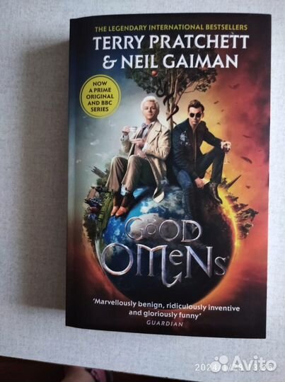 Книга Terry Pratchett & Neil Gaiman - Good omens