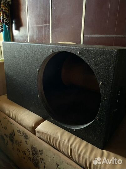 Короб под 15“ динамик