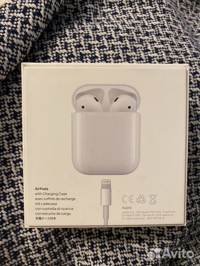 Наушники Apple AirPods (2-го поколения)