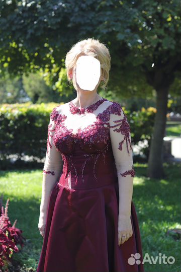 Вечернее платье