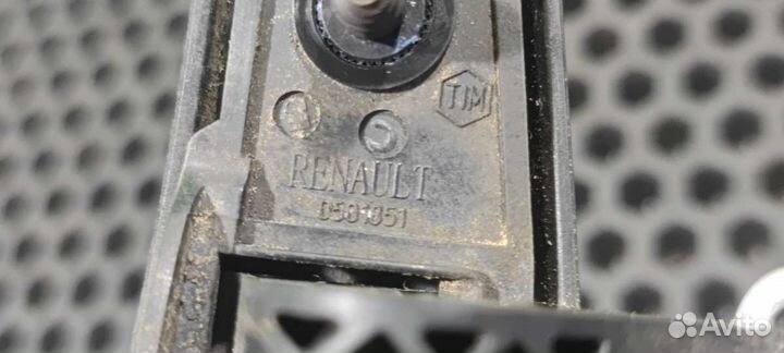Ручка наружная задняя правая Renault Duster 2009 Б\У