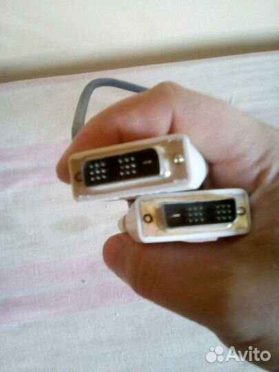 Кабель на монитор