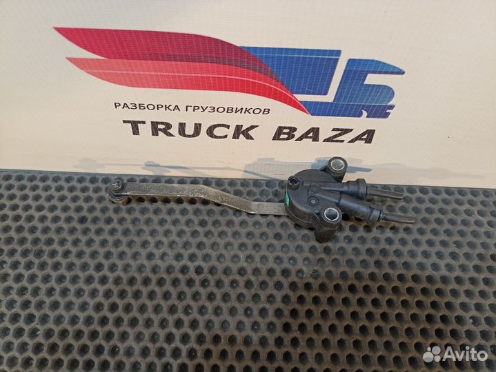 8188642 Кран уровня пола кабины