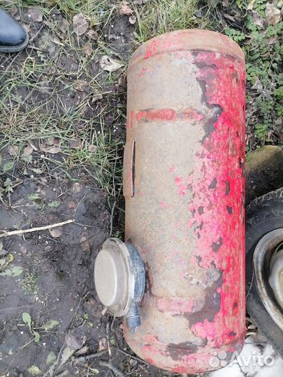 Продам газовый баллон на авто с редуктором