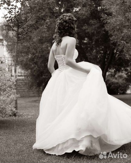 Свадебное платье