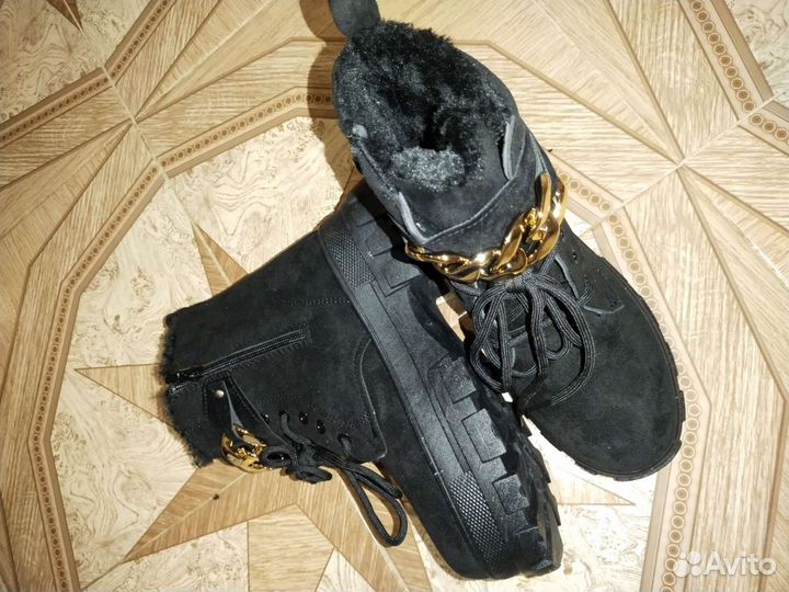 Ботинки женские новые