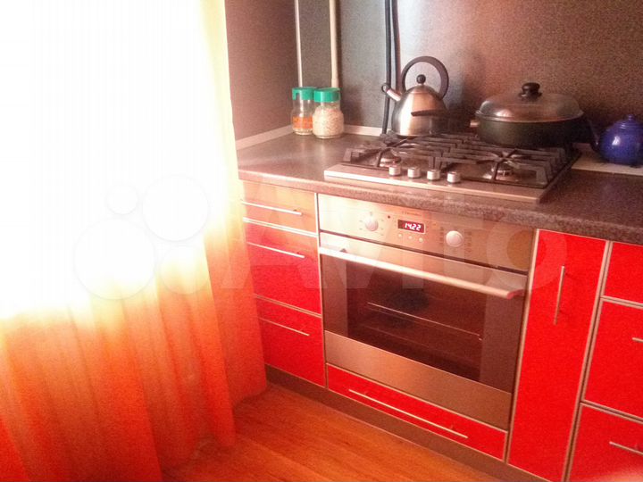 3-к. квартира, 65 м², 3/3 эт.