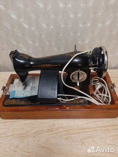 Швейная машина Подольск с электроприводом