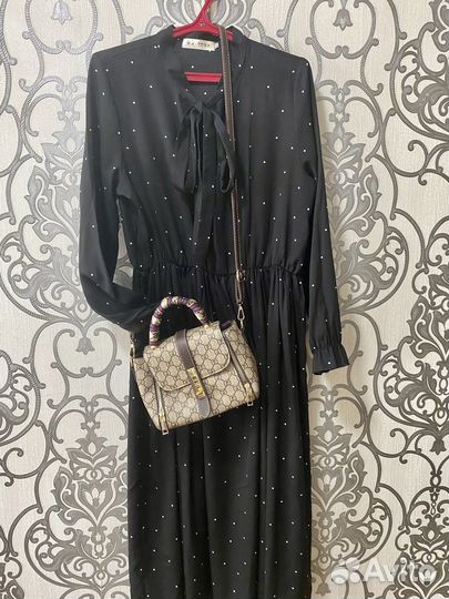 Платье и сумочка