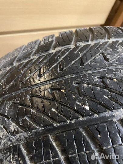 Goodyear UltraGrip 8 215/55 R16 97H