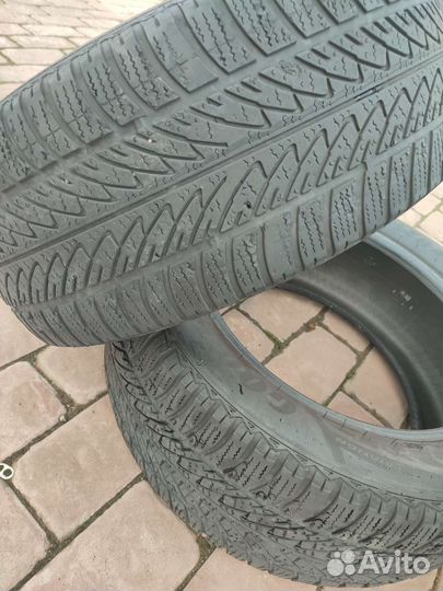 Goodyear UltraGrip 8 Performance 225/55 R17 101V
