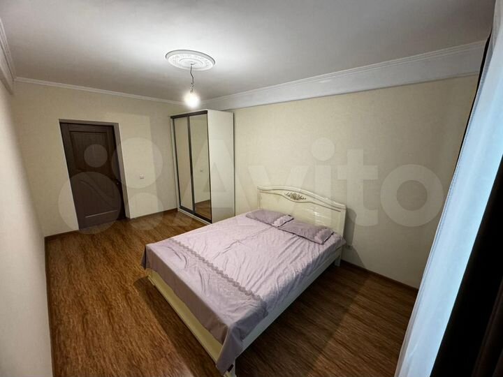 2-к. квартира, 88 м², 3/9 эт.