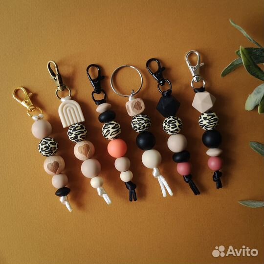 Брелок ручной работы