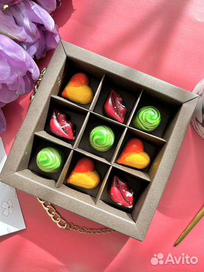 Шоколадные конфеты ручной работы в подарок