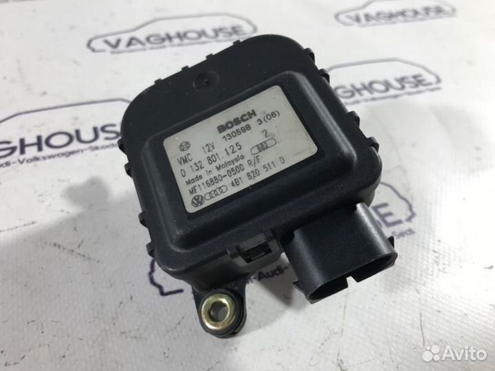 Моторчик заслонки печки Volkswagen Passat B5 3B2