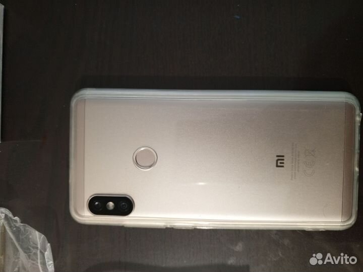 Xiaomi Redmi Note 5, 4/64 ГБ