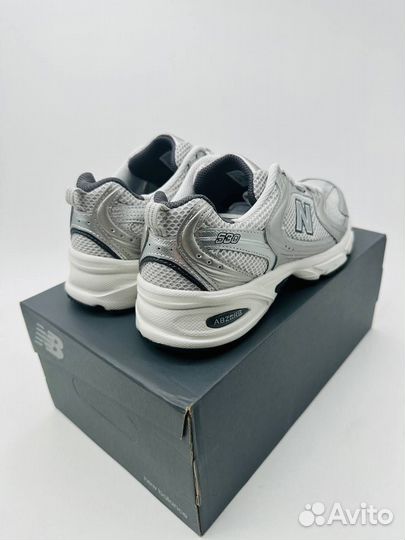 Кроссовки NEW balance 530
