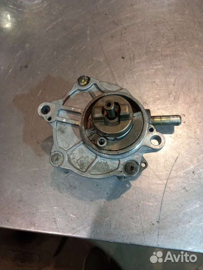 Вакуумный насос Mercedes