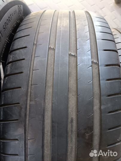 Michelin Pilot Sport 4 SUV 235/50 R19 99V