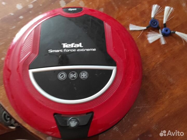 Робот пылесос на запчасти tefal