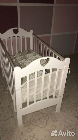 Детская кроватка