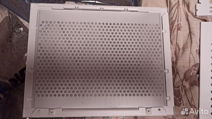 Боковая крышка от корпуса nr200p