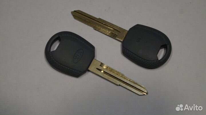 Ключ киа KIA с чипом 4D-60