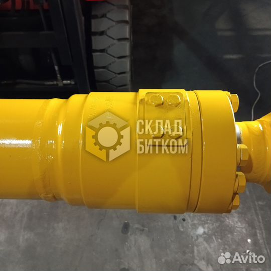 Гидроцилиндр стрелы Komatsu PC230-7