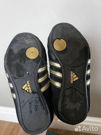 Кроссовки adidas