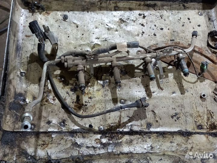 Топливная рампа на 126 мотор