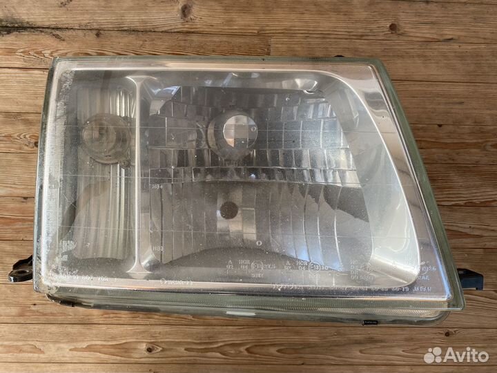 Фара правая Toyota Land Cruiser 100