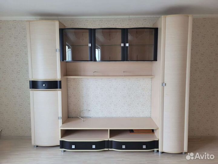 Стенка в гостиную бу