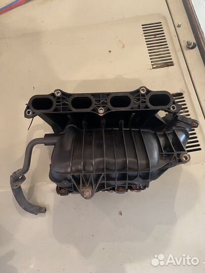 Впускной коллектор Toyota