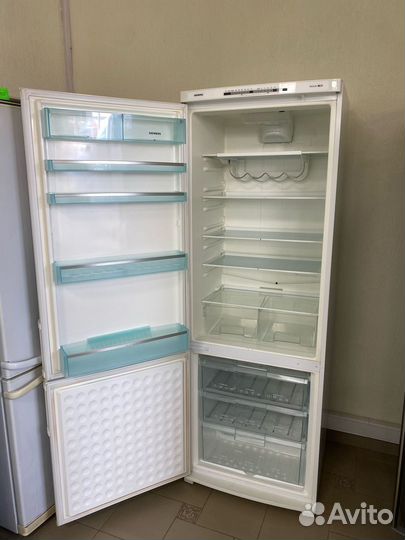 Холодильник siemens