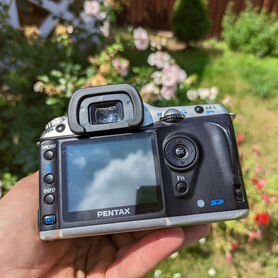 Винтажный фотоаппарат Pentax ist Dl