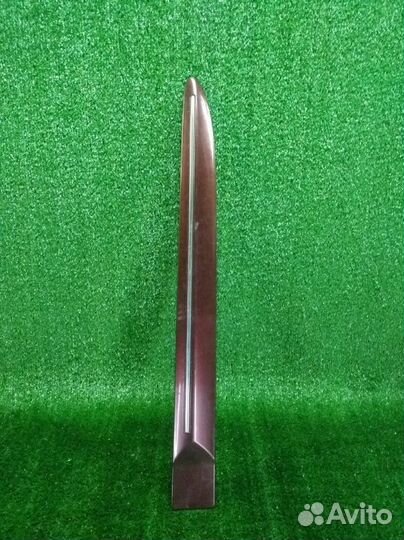 Молдинг на дверь задний левый Nissan Maxima A33