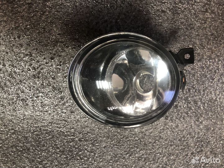 Левая Противотуманная фара VAG