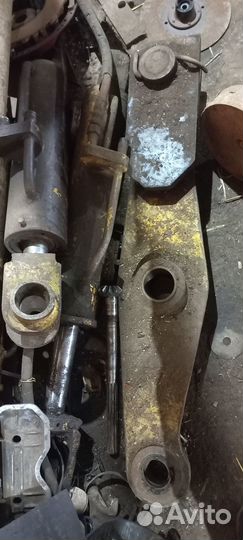 Ковш, передняя рама,корамысло,цилиндры на амкодор